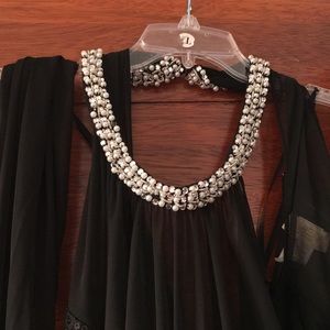 Evening gala dress with pearl necklace